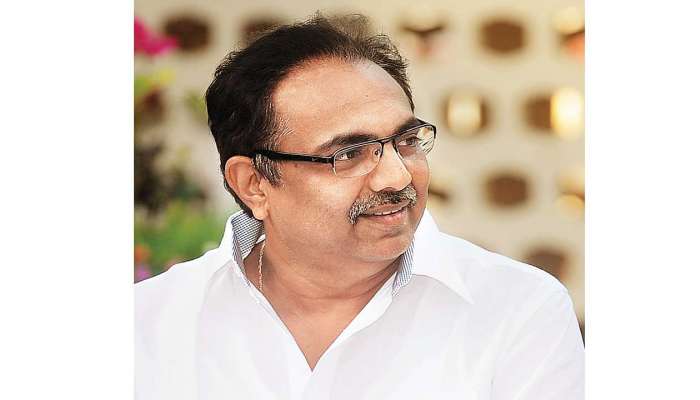 'देवेंद्र फडणवीस फॉर महाराष्ट्र' पेज कोण चालवतं, जयंत पाटील यांचा सवाल 