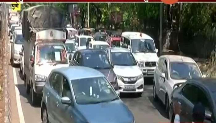 Pune People On Road During Lock Down.mp4