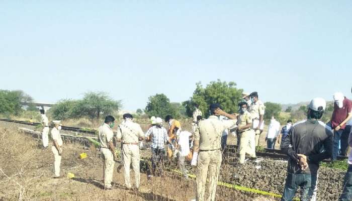 औरंगाबादमध्ये रुळांवर झोपलेल्या मजुरांना मालगाडीने चिरडले; १६ जणांचा दुर्दैवी मृत्यू