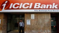 आयसीआयसीआय बँकेचा महत्वाचा निर्णय; गुजरातमधील मुख्यालय मुंबईत हलवणार 