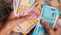 कोरोना संकट : १६ लाख सरकारी कर्मचाऱ्यांच्या पगारात कपात 