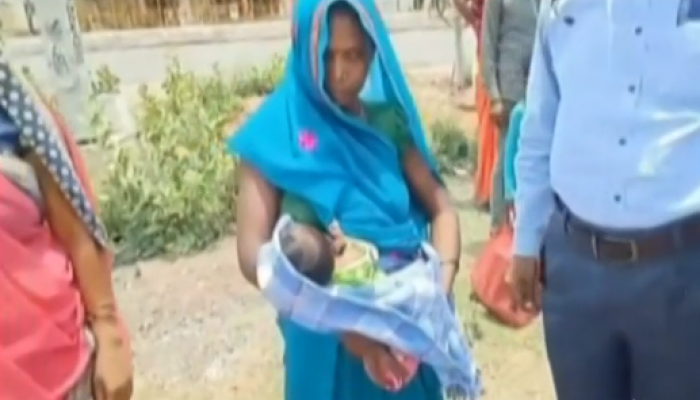 Lockdown : प्रसूतीनंतर 'ती' माय १५० किलोमीटर चालली 