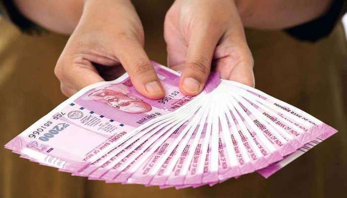 लॉकडाऊनमध्ये कर्मचाऱ्यांना आणि मजुरांना पूर्ण पगार देण्याचा आदेश मागे