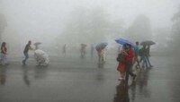  'AMPHAN' चा मोठा कहर, पश्चिम बंगालमधील अनेक भागात मुसळधार पाऊस 