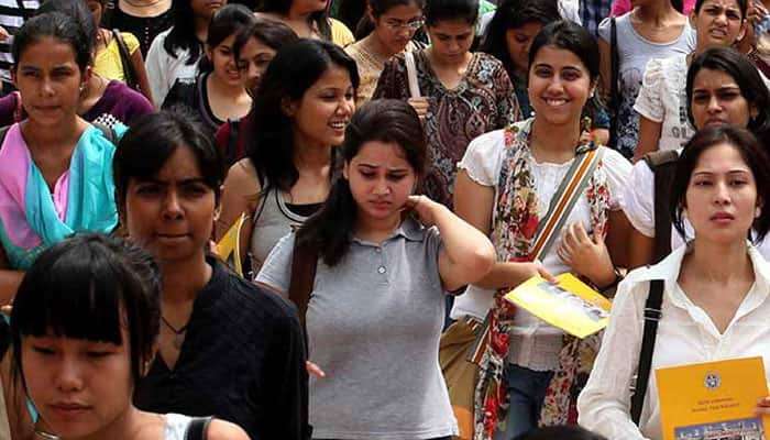 &#039;अंतिम वर्षाच्या विद्यार्थ्यांमध्ये संभ्रम, गुणवत्तेशी तडजोड नको&#039;, अभाविपची मागणी