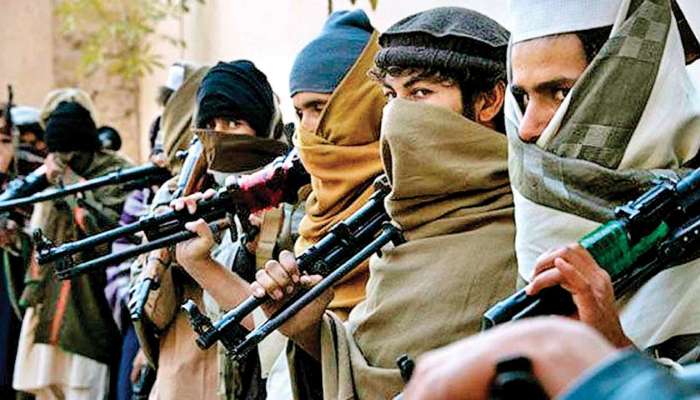जवानांवर हल्ला करण्याच्या तयारीत दहशतवादी, भारतात घुसखोरीचा प्रयत्न