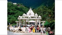 वैष्णोदेवी मंदिराकडून क्वारंटाईन असलेल्या मुस्लिमांसाठी इफ्तार पार्टीचे आयोजन 