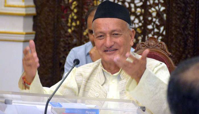 नेत्यांपाठोपाठ आता अभिनेताही राजभवनावर, या 'हिरो'ने घेतली राज्यपालांची भेट
