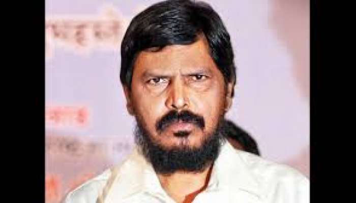 'बाबासाहेबांचा पुतळा मेड इन चायना नव्हे, मेड इन इंडिया हवा'