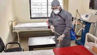 कोरोना: गेल्या २४ तासात देशात ३३१ रुग्णांचा मृत्यू तर ९९८७ रुग्ण वाढले