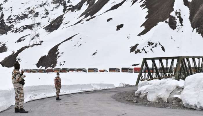 भारत-चीन तणाव: श्रीनगर-लेह महामार्ग वाहतुकीसाठी बंद