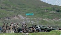 धक्कादायक! 'त्या' संघर्षात चीनकडून भारतीय जवानांवर धारदार शस्त्रांनी वार