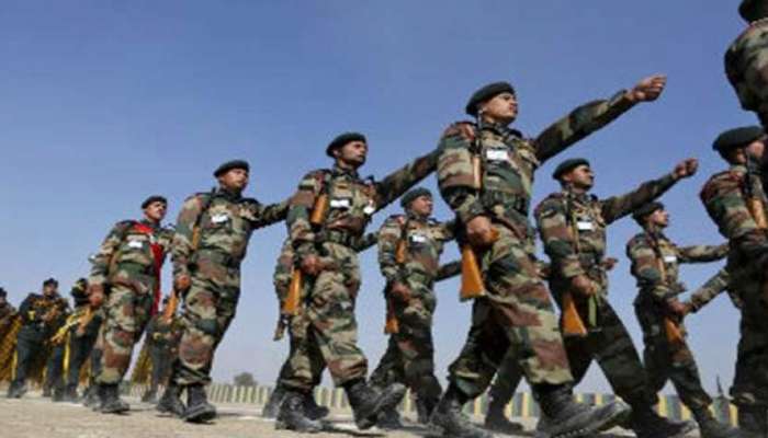 भारताने लडाखमध्ये पाठवले आर्मीचे ३ डिविजन, चीनला फुटला घाम 