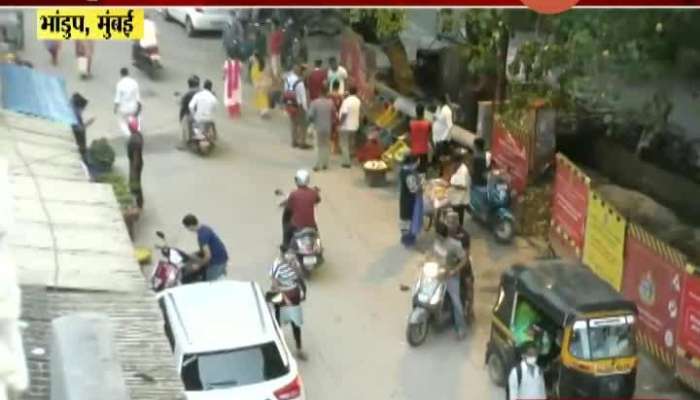 Mumbai,Bhandup,Bhatti Pada People Crowd In Market