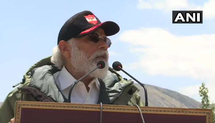 Modi in Leh:  वीरांनी शौर्य गाजवूनच आपल्या भूमीचे रक्षण करायचे असते- मोदी