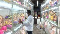 सांग कुठं ठेऊ माथा कळंनाच काही... कोरोनामुळे गणेश मूर्तीकारांवर विघ्न