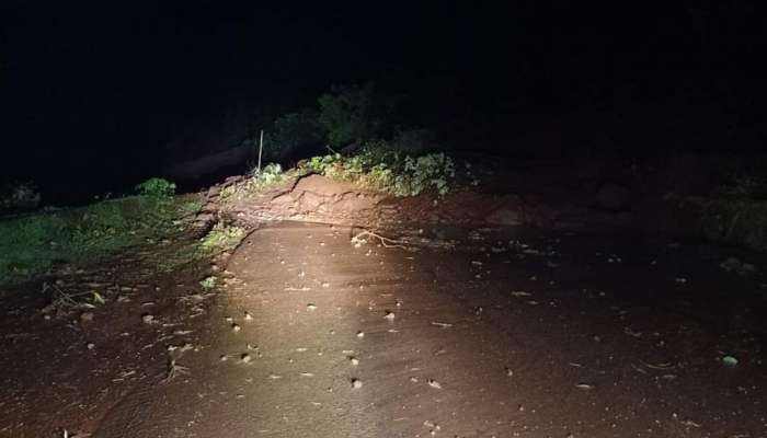 मुंबई-गोवा महामार्गावर कशेडी घाटात दरड कोसळली, वाहतूक ठप्पच