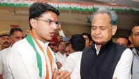 राजस्थानमध्ये राजकीय भूकंप! सचिन पायलट यांच्या बंडानंतर व्हिप जाहीर 