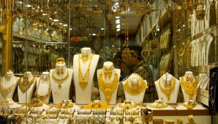 Gold price today: सोने-चांदी दरांत काहीशी घसरण; काय आहे आजचा भाव