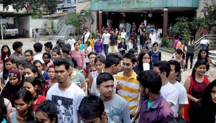 'या'  विद्यार्थ्यांचे प्रवेश रद्द करु नये, राज्य सरकारचा आदेश 