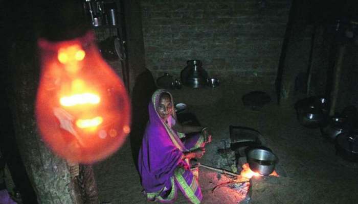 या गावात पहिल्यांदाच वीज आली, लोकांकडून दिवाळी साजरी 