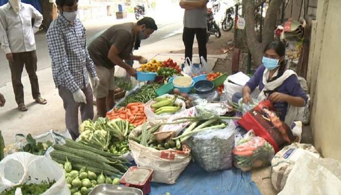 भाजी विकणाऱ्या इंजिनियर मुलीला सोनू सूदने दिली नोकरी 