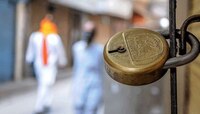 राज्यात लॉकडाऊन आणखी वाढला, पण या गोष्टी साडेचार महिन्यांनी सुरू होणार
