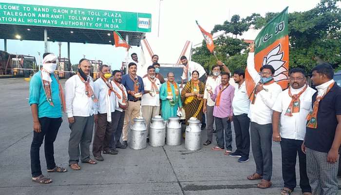 अमरावतीत दूध वाहतूक रोखली; सरकारविरोधात प्रचंड घोषणाबाजी