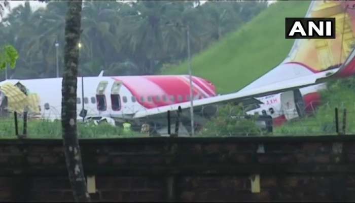 केरळ विमान दुर्घटना: विमानाला वाचवण्याचा वैमानिकांनी शेवटपर्यंत केला प्रयत्न 