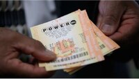 अमेरिकेतल्या सर्वात मोठी लॉटरीत भारतातून घरी बसल्या सहभागी व्हा...