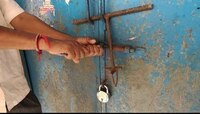 आजरा येथे कर्मचाऱ्यांना कार्यालयात कोंडले, कर्मचाऱ्यांचे काम बंद आंदोलन