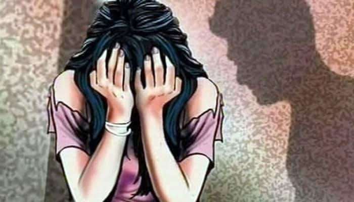 नोकरीचे आमिष दाखवत ३० वर्षीय युवतीवर चौघांचा अत्याचार; तिघांना अटक