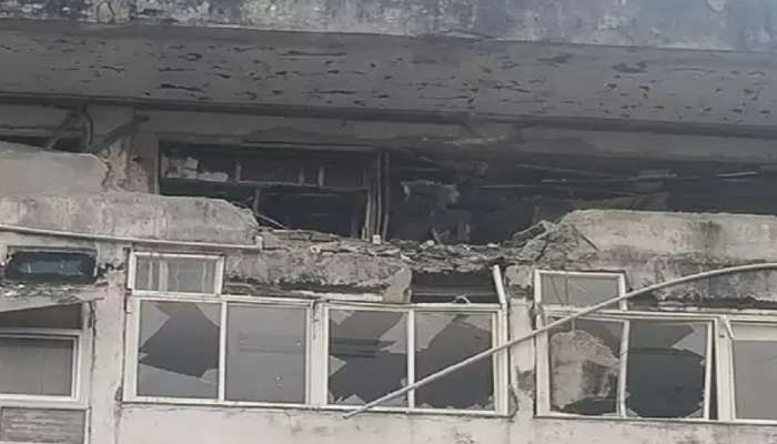मुंबईतील जुन्या पासपोर्ट ऑफिस इमारतीत भीषण स्फोट  