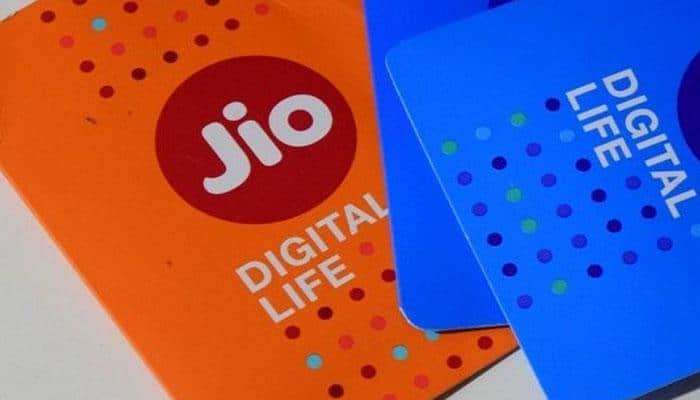 Jio चे 5 नवे पोस्टपेड प्लान लॉन्च