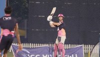 IPL 2020: स्टीव स्मिथचा हेलिकॉप्टर शॉट पाहिला का?