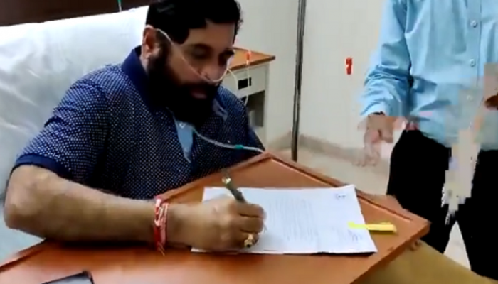 लोकोपयोगी कामं अडू नयेत यासाठी एकनाथ शिंदेंचं 'वर्क फ्रॉम हॉस्पिटल' 