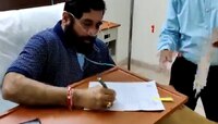 लोकोपयोगी कामं अडू नयेत यासाठी एकनाथ शिंदेंचं 'वर्क फ्रॉम हॉस्पिटल' 