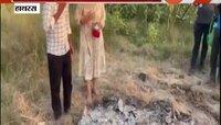 पीडितेच्या कुटुंबीयांनी केलं अस्थिसंकलन 