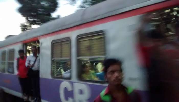 मध्य रेल्वेवर आजपासून धावणार धीम्या लोकल 