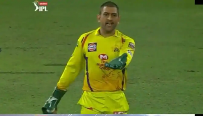IPL 2020 : ...आणि धोनी पंचांवर भडकला