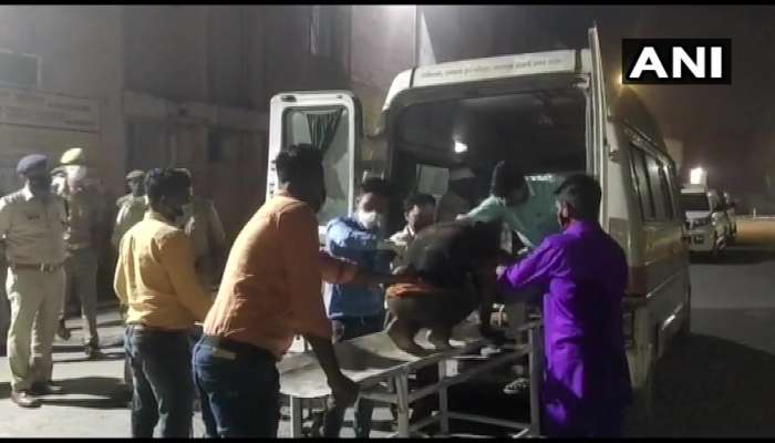 उत्तर प्रदेशात यात्रेकरूंच्या बसचा भीषण अपघात, सात ठार तर ३२ जखमी 