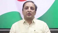 महिलांच्या लोकल प्रवासावर भाजप गप्प का? सचिन सावंतांचा सवाल 