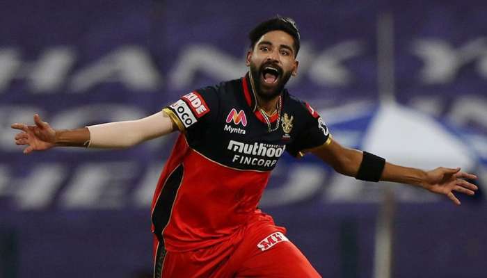 IPL 2020: RCB च्या मोहम्मद सिराजने रचला इतिहास