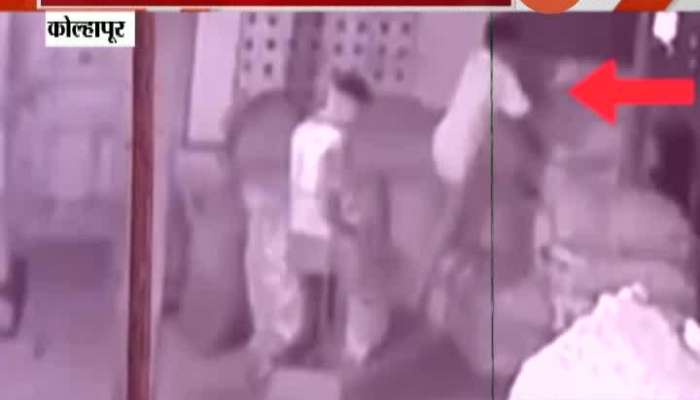 Kolhapur CCTV Footage Stealing Of Onion From Godown