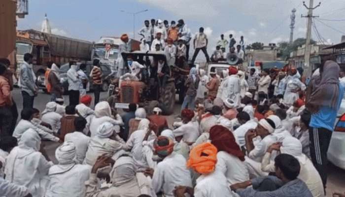 Farmers Protest : सरकारबरोबरची चर्चा फिस्कटली, दिल्ली सीमेवर मोठ्या संख्येने शेतकरी 