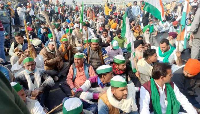 Farmers Protest : सरकारबरोबरची बैठक रद्द तर सिंधू बॉर्डरवर शेतकऱ्यांची बैठक 