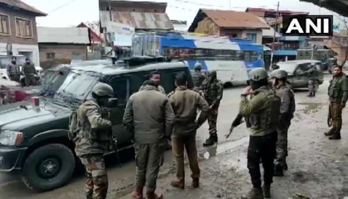 पुलवामात २ दहशतवादी ठार, बारामुल्ला येथे जवानांवर ग्रेनेड हल्ल्याचा प्रयत्न
