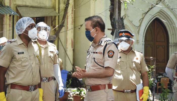 गुन्हेगारी कमी करण्यासाठी मुंबई पोलिसांनी गुंड दत्तक योजना