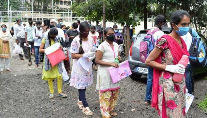 राज्यातील कॉलेजेस आजपासून सुरु, केवळ &#039;या&#039; शहरांना वगळलं