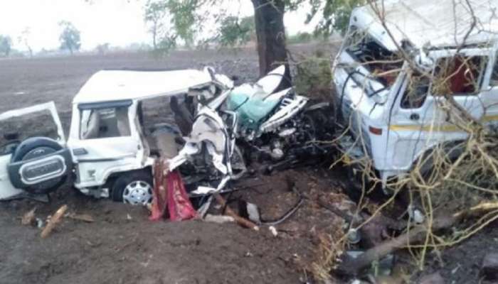 मुंबई - पुणे एक्स्प्रेस वेवरील भीषण अपघातात पाच ठार, पाच जखमी 